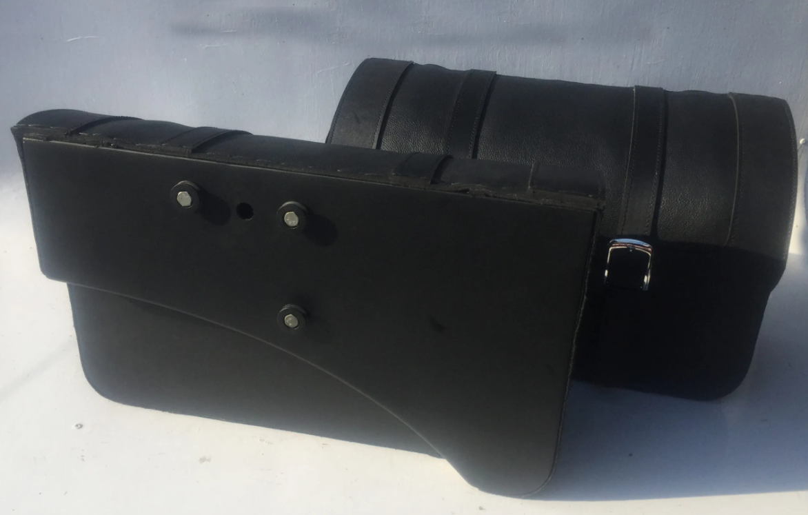 420F2-Saddleline Harley-Davidson Softail Deluxe FLD & FLDE Saddlebags ( 2018-2019-2020 -2021)With Quick Mounting. - Image 6