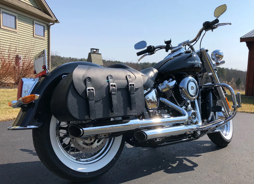426F3- Saddleline Harley-Davidson Softail Deluxe FLD and FLDE Saddlebags With Quick Mounting. ( Fitment 2018-2019-2020-2021).