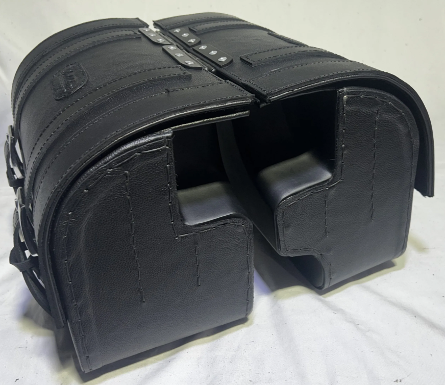 433F- Saddleline Harley-Davidson Softail Breakout FXSB & FXSBSE Saddlebags With Quick Detaching Mounting Brackets. - Image 5