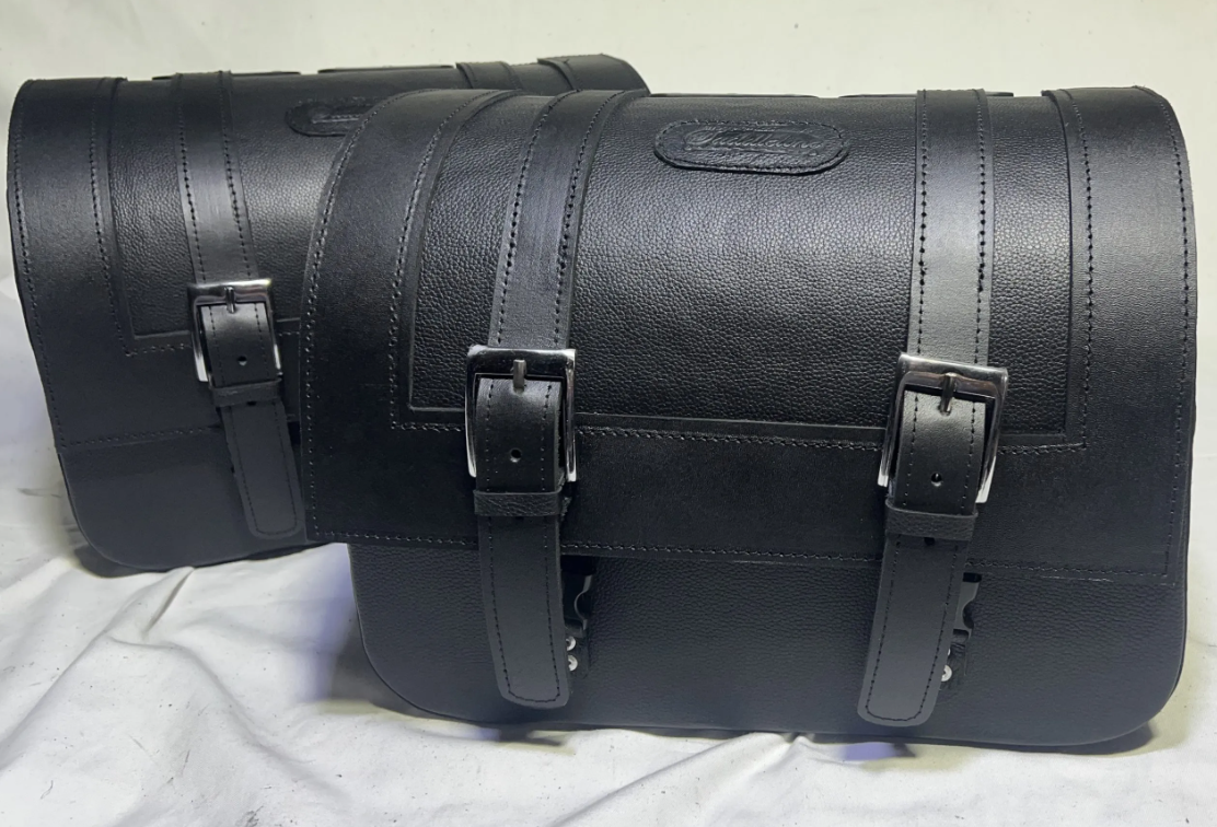 445F-Saddleline Harley-Davidson Softail Fat Boy FLFB AND FLFBS Leather Saddlebags ( 2018 to 2024) With Quick Detaching Mounts. - Image 4