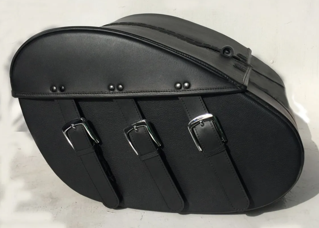 434TD3- Saddleline Harley-Davidson Softail Breakout FXSB / FXSBSE saddlebags With Quick Detach Mounting Hardware. - Image 2