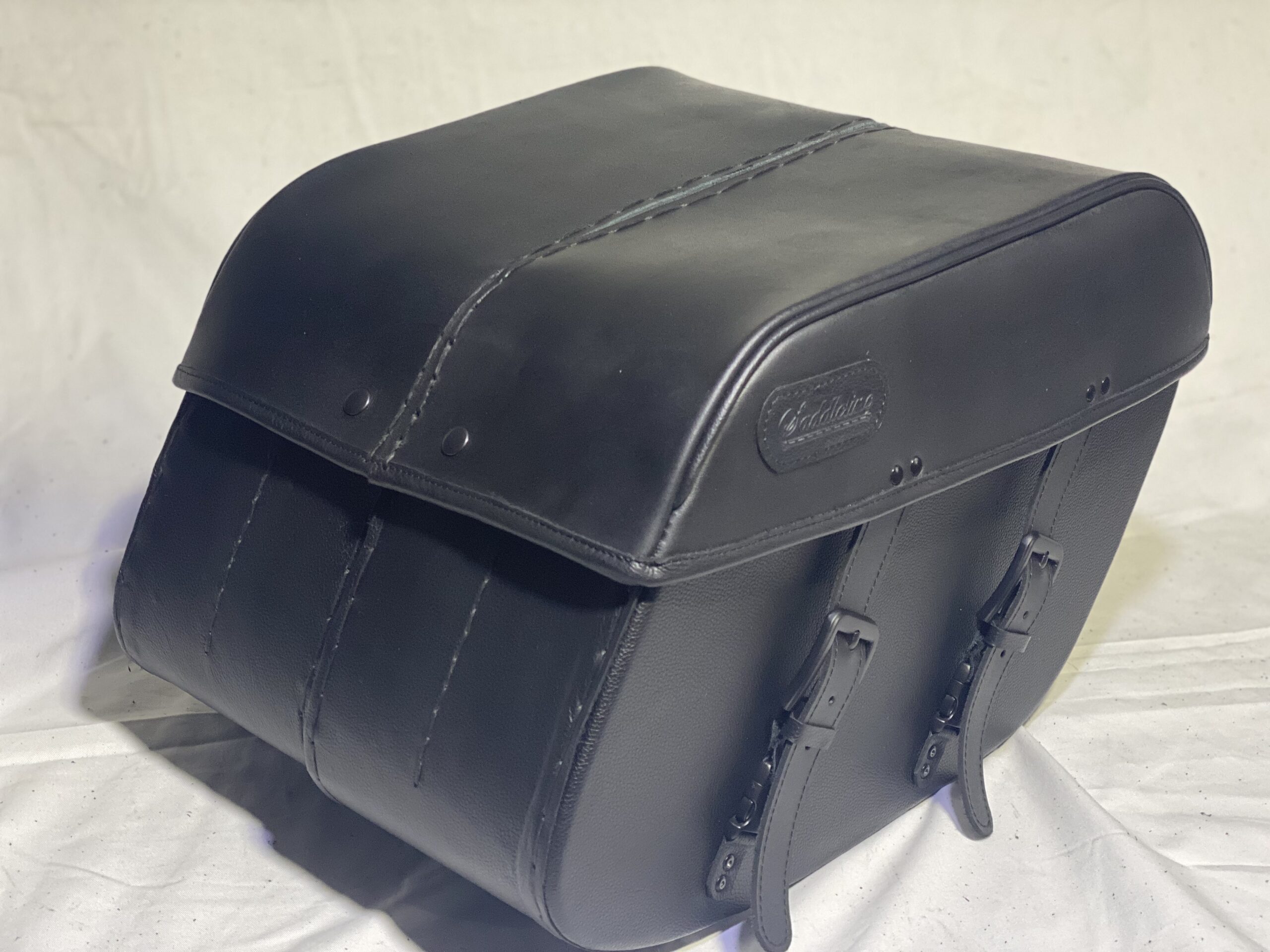 1003F SADDLELINE HARLEY-DAVIDSON Saddlebags for Dyna STREET BOB FXDB  With Quick Mounts. - Image 5