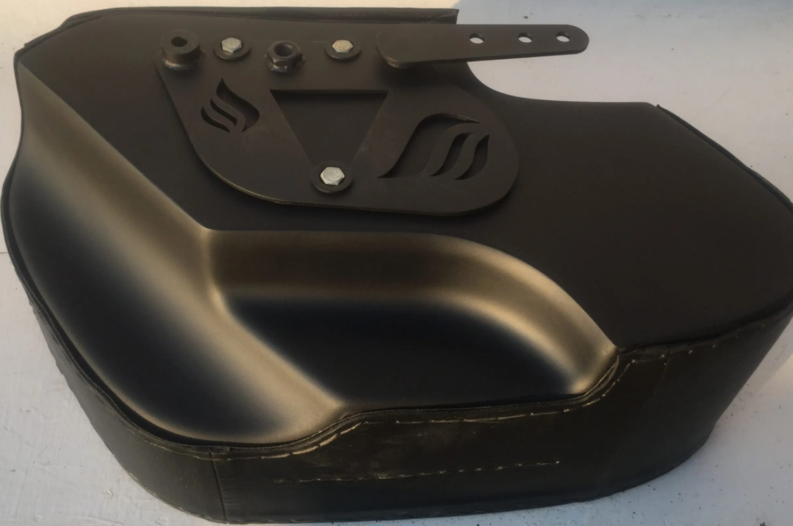 1045TD- SADDLELINE HARLEY-DAVIDSON DYNA LOW RIDER FXDL Tear Drop SADDLEBAGS WITH QUICK DETACHABLE MOUNTS. - Image 7