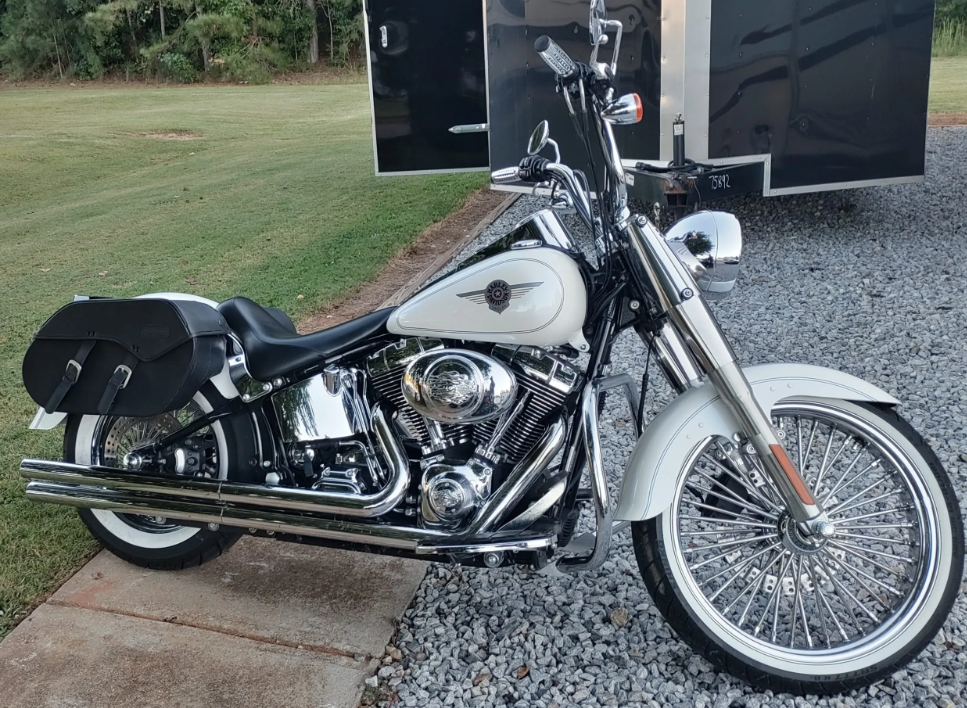 440F- SADDLELINE HARLEY-DAVIDSON Softail Fatboy FLSTF & FLSTFI & FLSTFB Saddlebags ( Large Size) With Quick Detaching Mounts
