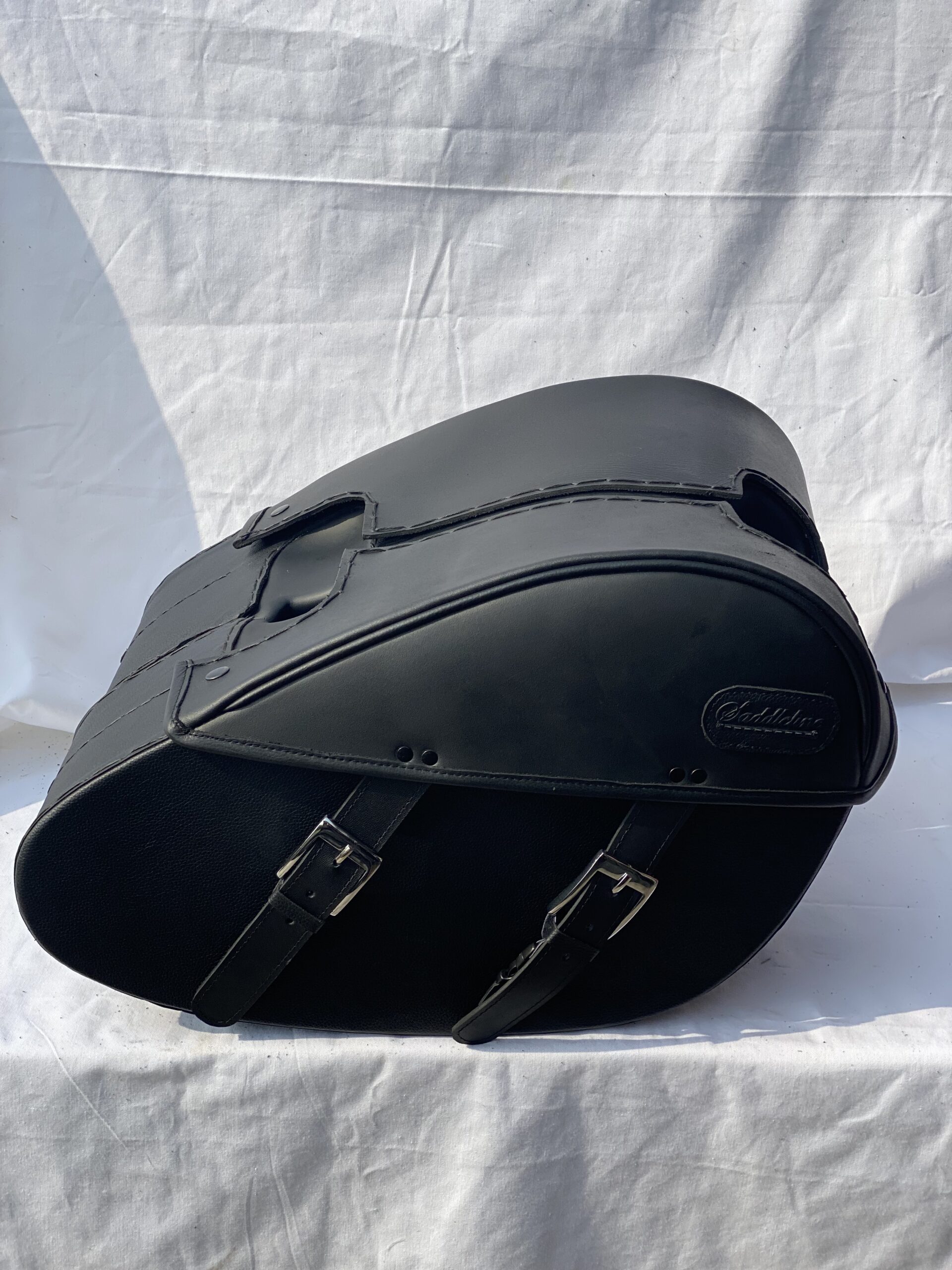 TD100F- Saddleline Harley-Davidson Dyna FXDC saddlebags with complete Hard Mount mounts. - Image 7