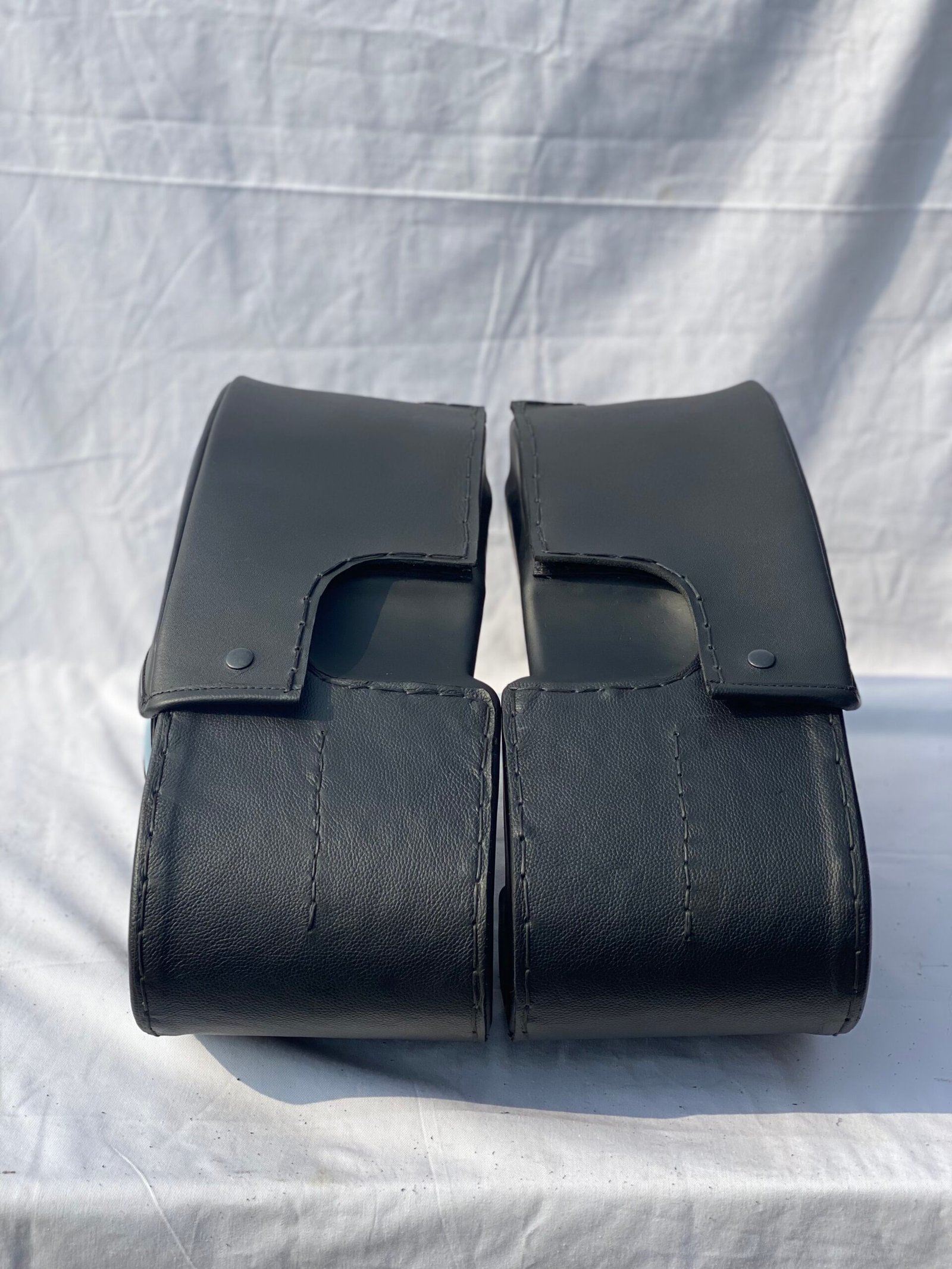 TD100F- Saddleline Harley-Davidson Dyna FXDC saddlebags with complete Hard Mount mounts. - Image 6