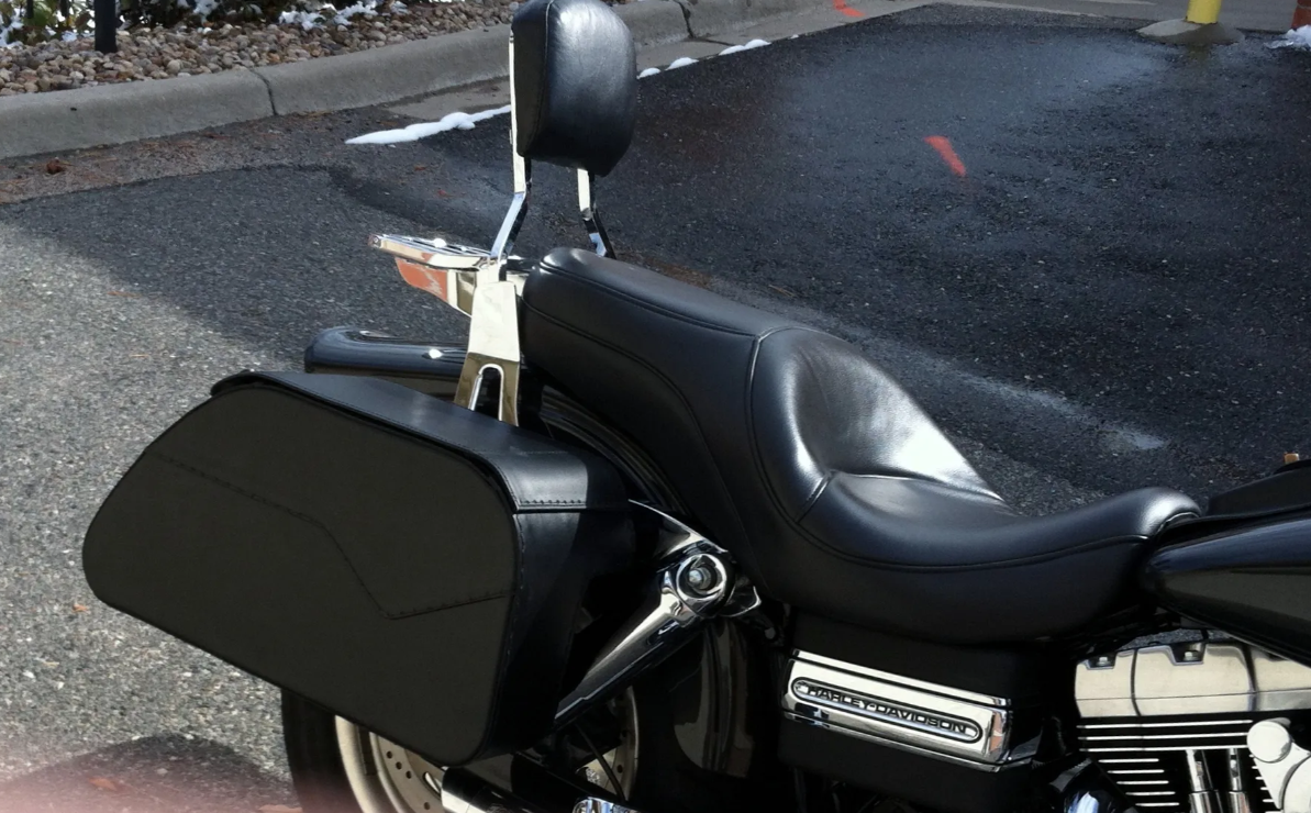 1035L- Saddleline Harley-Davidson Dyna FatBob FXDF Saddlebags Lockable With Quick Mounts. Large Size - Image 2