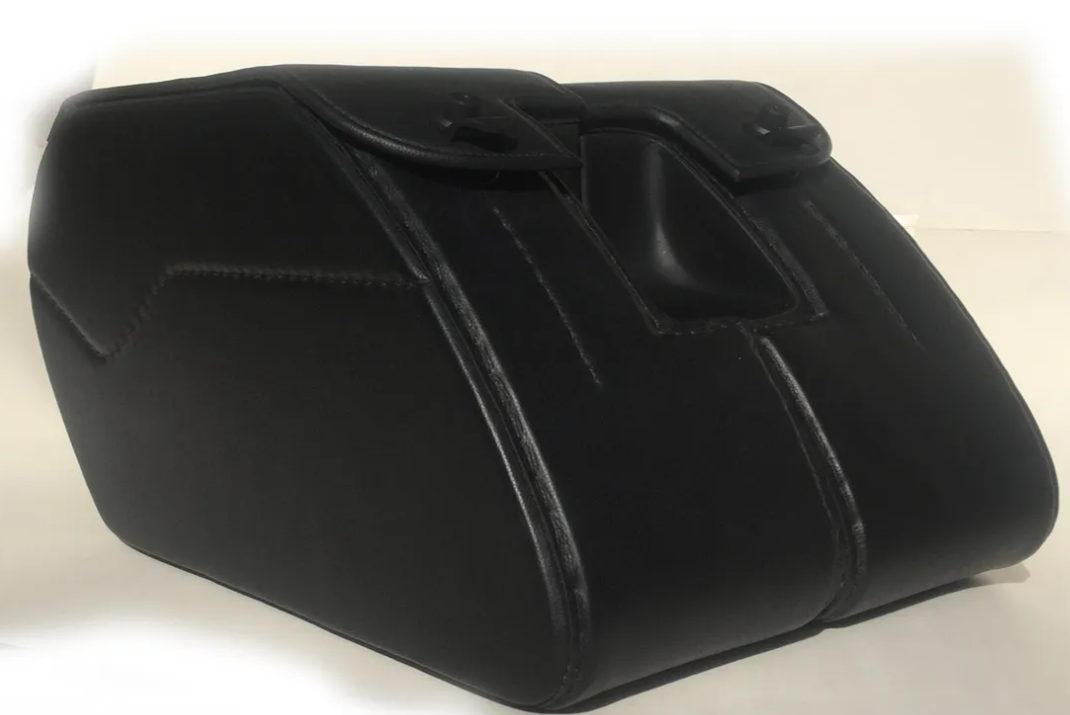 1035L- Saddleline Harley-Davidson Dyna FatBob FXDF Saddlebags Lockable With Quick Mounts. Large Size - Image 4