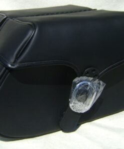 YM100- Saddleline Yamaha 650 Classic Leather Saddlebags with Quick Detaching Mounting. - Image 3