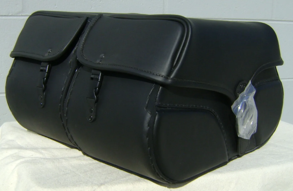33-RD800- Yamaha Roadliner saddlebags with Quick Detach Mounting Hardware - Image 4
