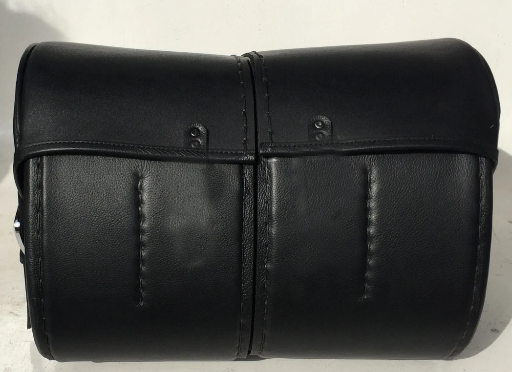 512TD3B- Saddleline Indian Chief Classic Saddlebags in Leather & Hard Body With Quick detach mounting Brackets. - Image 6